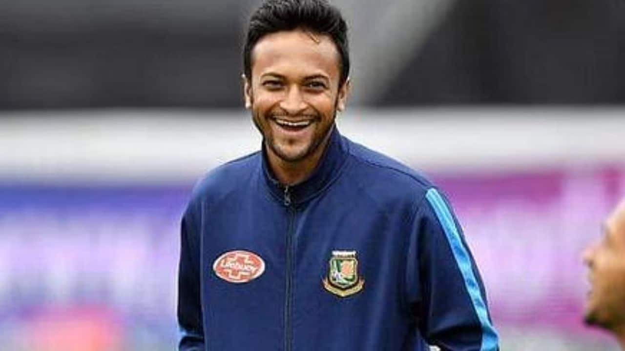 Watch: Shakib al Hasan Goes Bonkers As He Uproots The Stumps and Shouts At Umpire During DPL Fixture