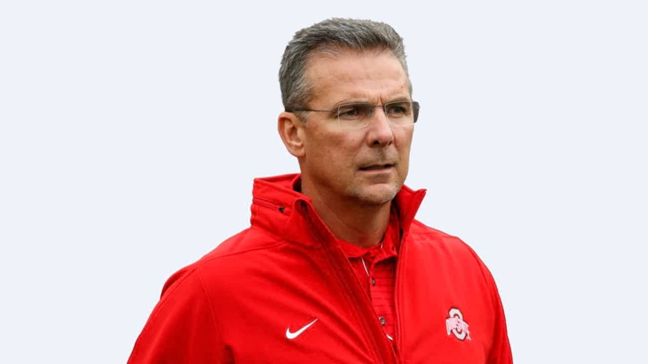 Shelley Leaves Twitter After Husband Urban Meyer Caught Get A Lap Dance And Fingering A Girl In The Bar In Viral Video