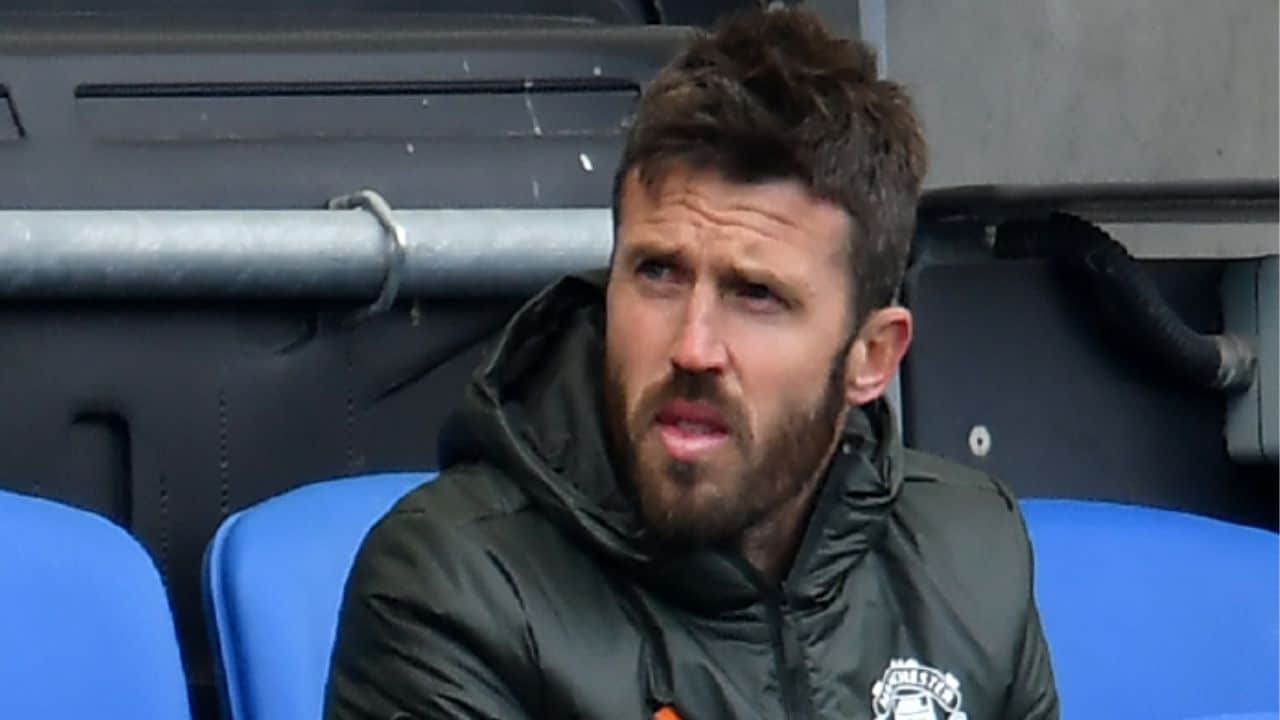 Watch: Manchester City Fans Sing “Carrick’s At The Wheel” During City vs Everton After Ole Gunnar Solskjaer Is Sacked