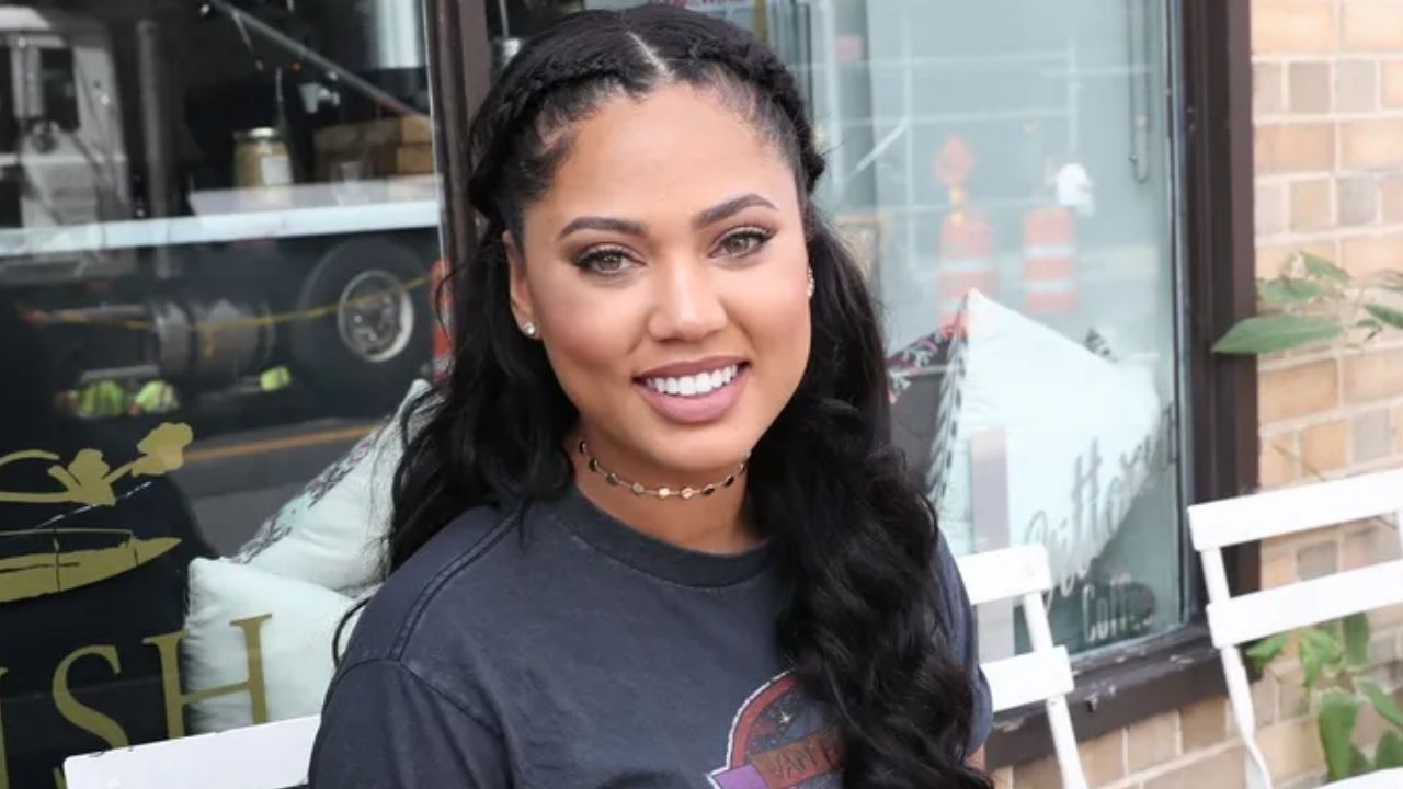 Ayesha Curry Can Cook T-Shirt Where To Buy, Online Link, Price After Boston Restaurant Says She Can’t Cook