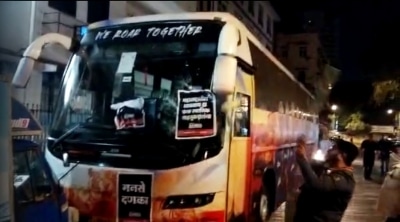 MNS activists damage IPL team bus in Mumbai