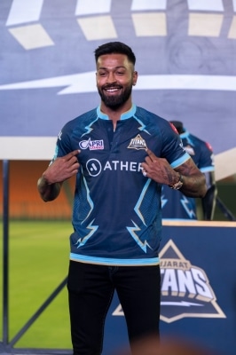 Indian Cricketers Who Have Married Foreigners Full List