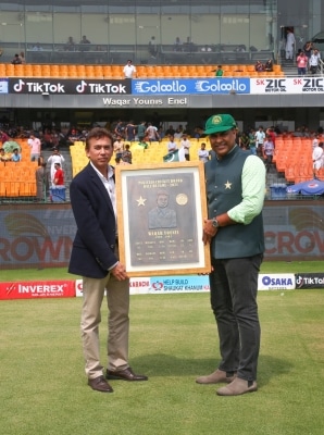 Former Pakistan pacer Waqar Younis inducted into PCB Hall of Fame