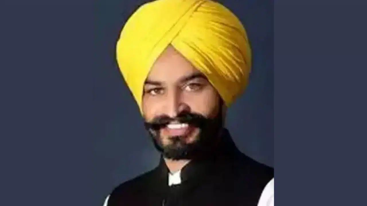 Labh Singh Ugoke Life Biography, Age, Family, Mother, Education, Cast, Instagram, Net Worth