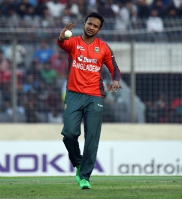 Shakib handed an all-format contract by BCB amid uncertainty over his fu