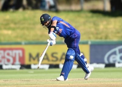 ICC WC: Kohli ‘cheers’ for Women In Blue ahead of Ind-Pak clash