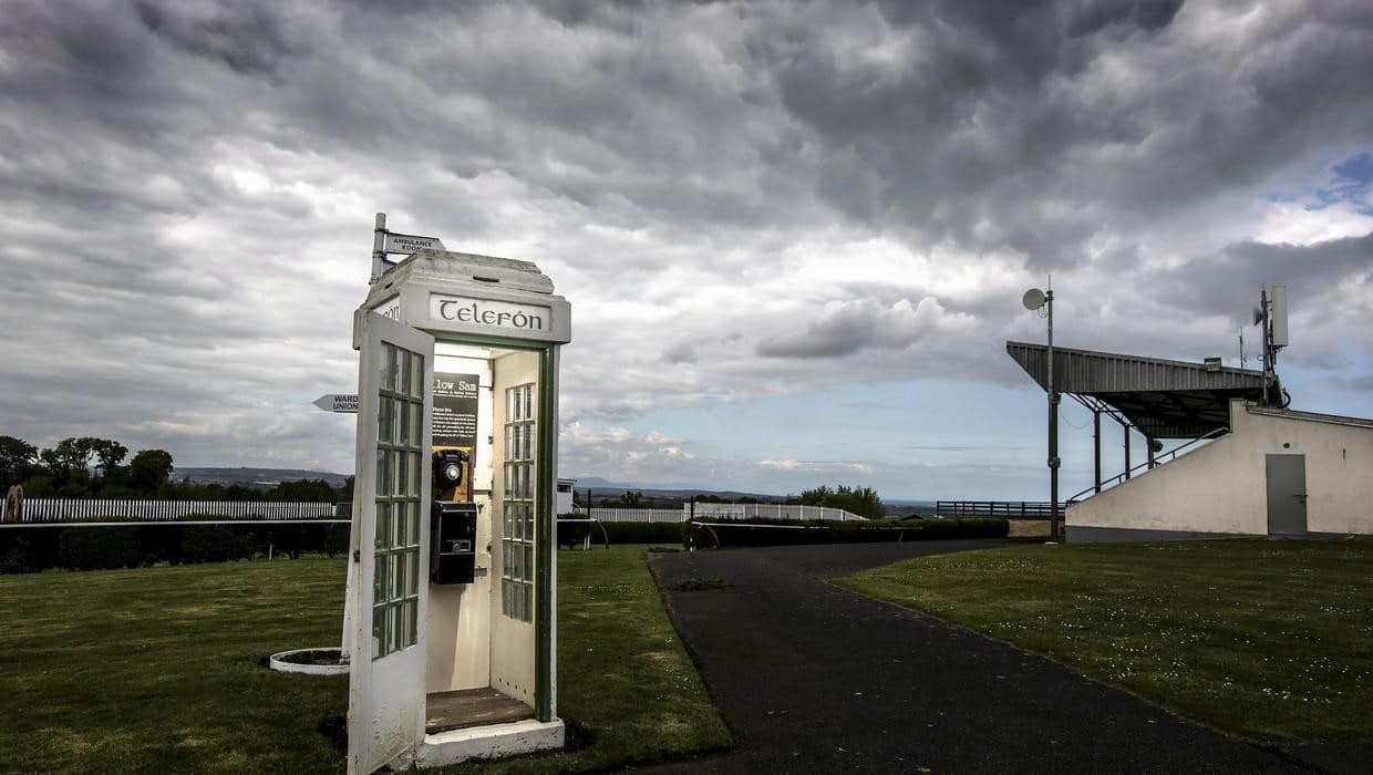 When Irish Eyes Are Smiling The Legendary Phone Box Betting Scam Explained