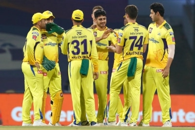 IPL 2022: Chennai Super Kings restrict Mumbai Indians to 155/7 despite Tilak’s fifty (Ld)