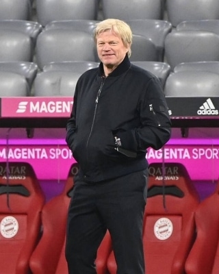 Kahn faces challenge to keep Bayern alive
