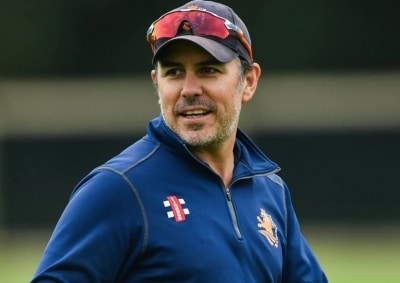Dutch coach Ryan Campbell out of induced coma after heart attack