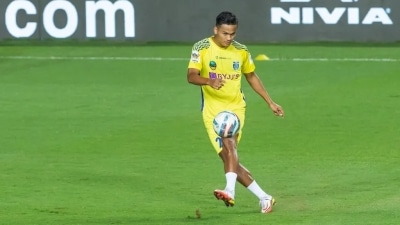 Kerala Blasters extend midfielder Jeakson Singh’s contract till 2025