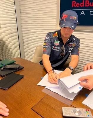 Sergio Perez inks two-year contract extension with Red Bull