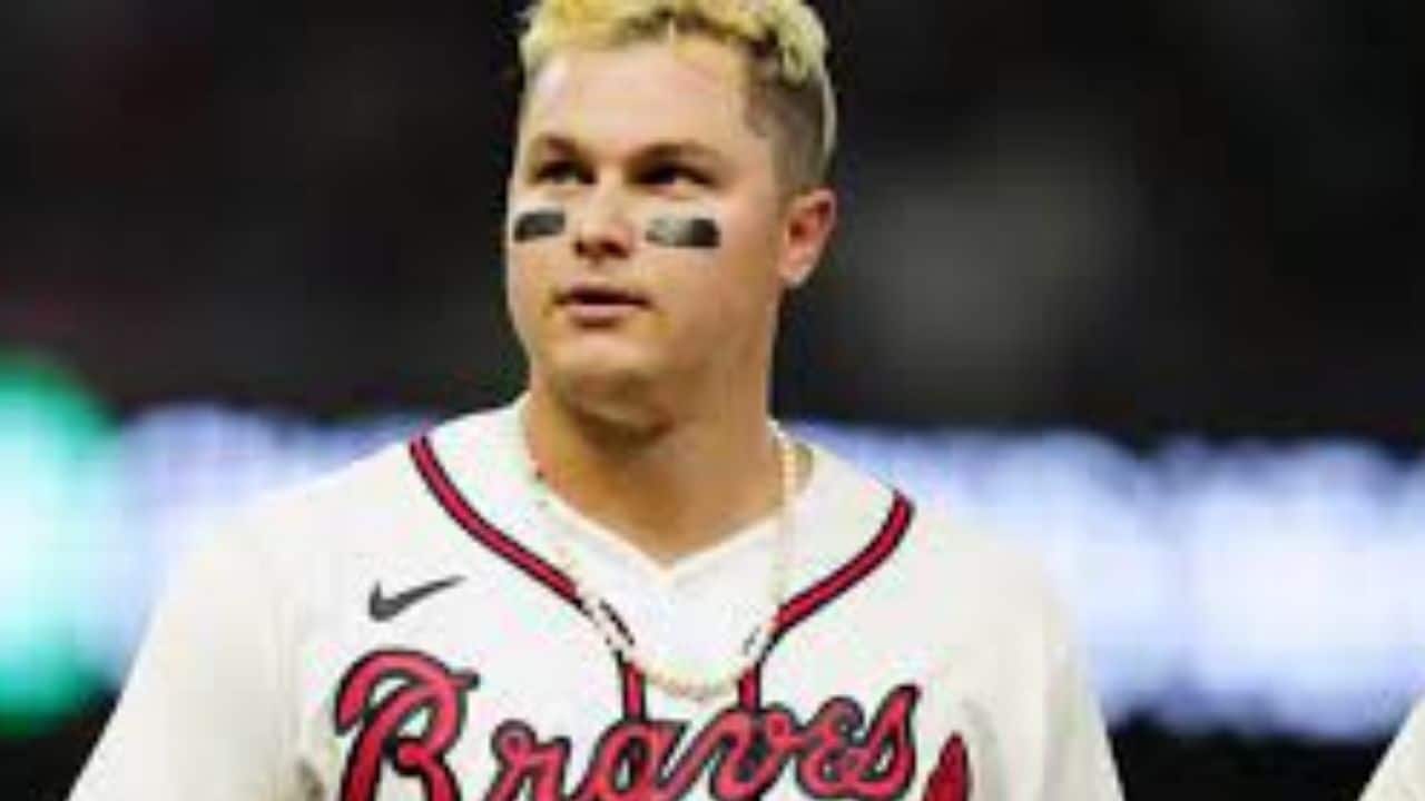 Watch Joc Pederson Shows GIF Mocking Padres And Fantasy Football Chat Which Saw Tommy Pham Slap Him