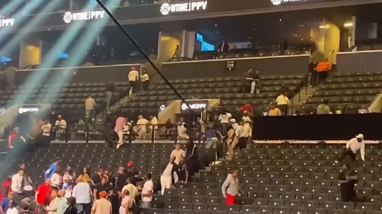 Watch Stampede At Barclays Center In Brooklyn New York During Gervonta Davis And Rolando Romero After Rumors Of Active Shooter, Video Viral