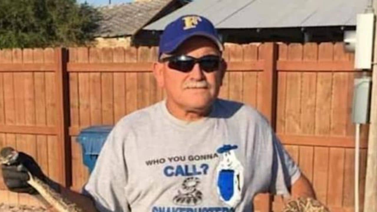 Snake Handler Eugene DeLeon Sr Cause Of Death, Rattlesnake Bite Video, Obituary, Age, Biography