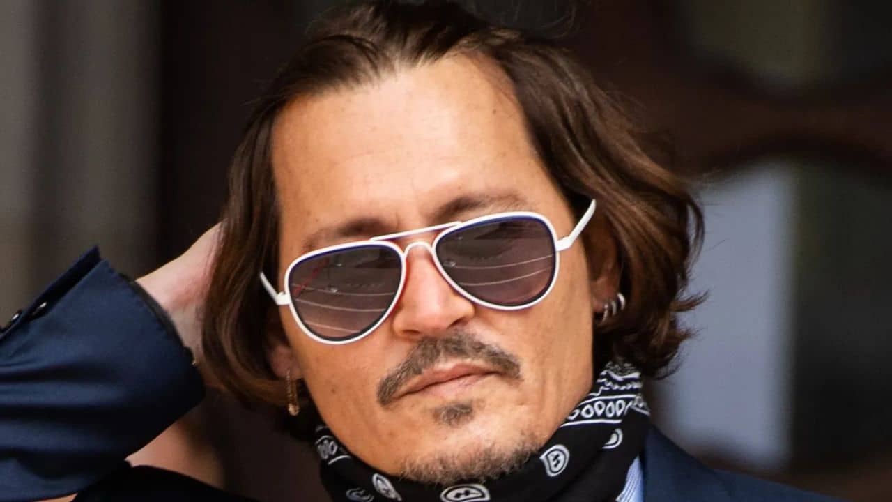 Johnny Depp Biography, Age, Children, Wife, Girlfriends List, Net Worth, Movies, Shows, Amber Heard News