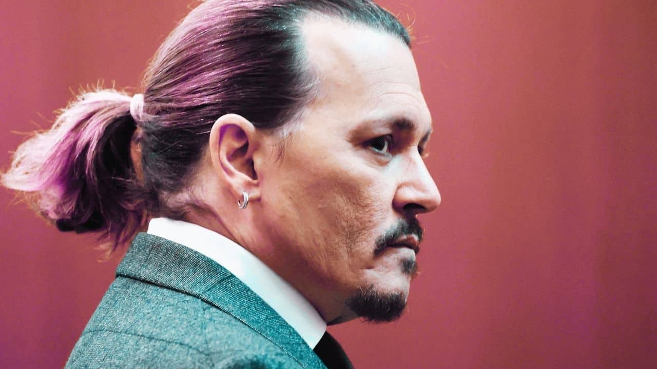 Did Johnny Depp Play Genshin Impact Inside The Court During Amber Heard