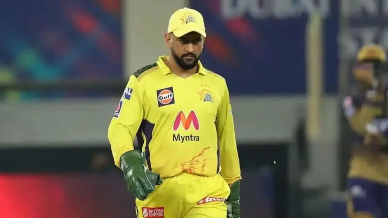 “Guard pe zeher laga le,” JosD92’s comments on MS Dhoni and Hindi commentators’ bias towards him go viral on Sports Yaari and SportsTak