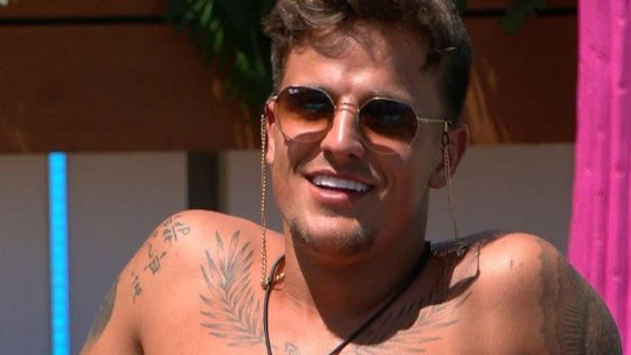 What Kind Of Sunglasses Does Luca Bish Wear On Love Island Uk, Where To