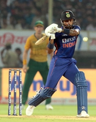 Hardik to lead India in Ireland T20Is; Suryakumar returns, Samson, Tripathi picked (Ld)