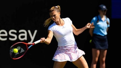 Rothesay International Eastbourne: Giorgi ousts Muguruza to reach quarterfinal