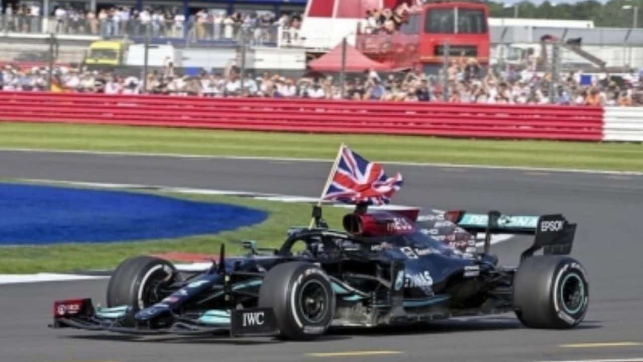 Watch Just Stop Oil Storms Silverstone During Protest At British Grand Prix 2022, Protestors Video Goes Viral