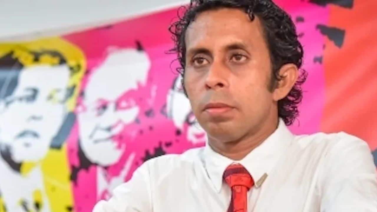 Watch Ali Solih Maldives Enviornment Minister Stabbed By Muslims Reciting Quran While Trying To Murder Him, Attack Video Goes Viral On Twitter