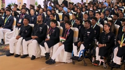 PM Modi felicitates India’s Commonwealth Games contingent