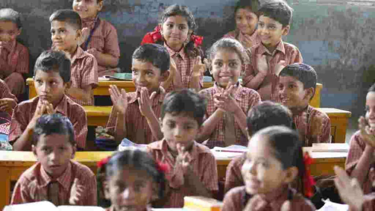 Delhi AAP Government Education Model, Two Third Schools Don’t Offer Science, Only 203 Of 1027 Schools Have A Principal, Rs 19 Crore Spent On Advertisements To Give Two Children Loans