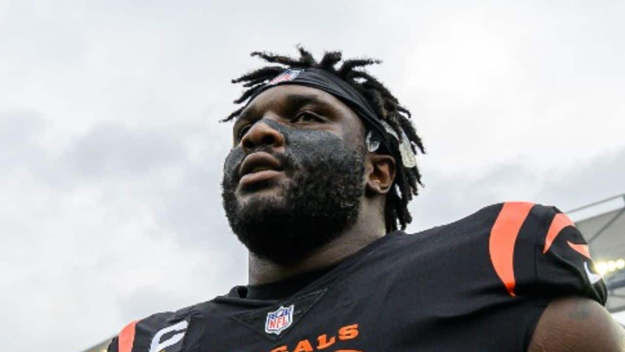 Cincinnati Bengals Defensive Tackle DJ Reader Knee Injury Update ...