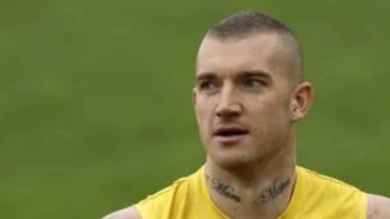 Leaked Video Of AFL Player Dustin Martin Fondling A Woman's B**bs Goes ...