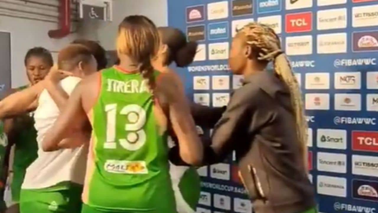 Watch Mali Basketball Team Players Salimatou Kourouma And Kamite Elisabeth Dabou Fight Each Other During Women’s World Cup 2022, Video Goes Viral