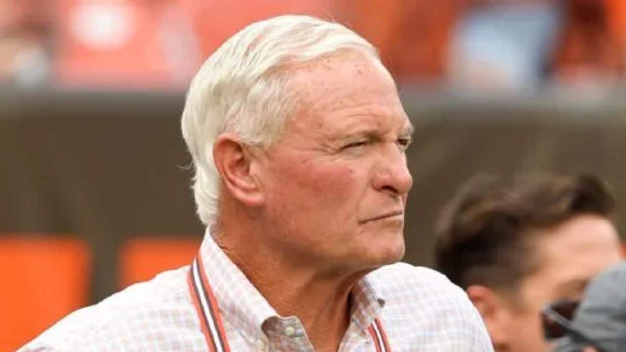 Watch 51 Year Jeffrey Miller Hurls Bottle At Browns Owner Jimmy Haslam And Gets Arrested, Video Goes Viral
