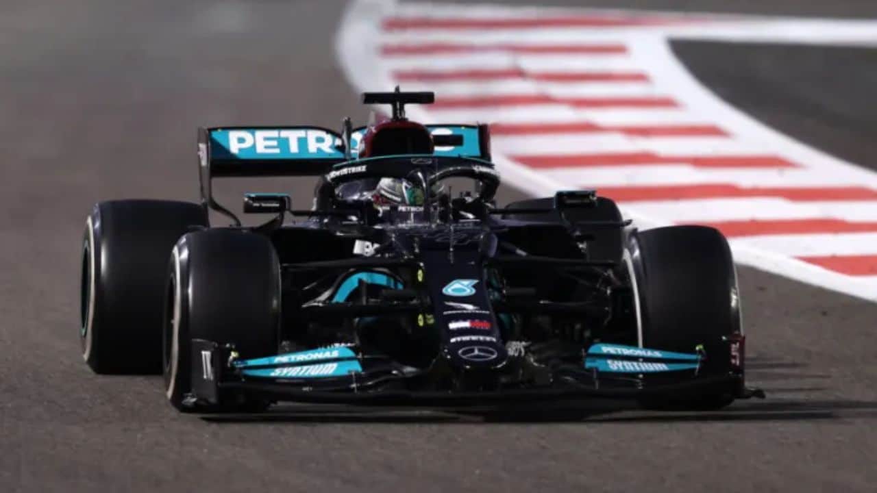 Explained Why Do F1 Drivers Remove The Steering Wheel While Moving Out Of The Car