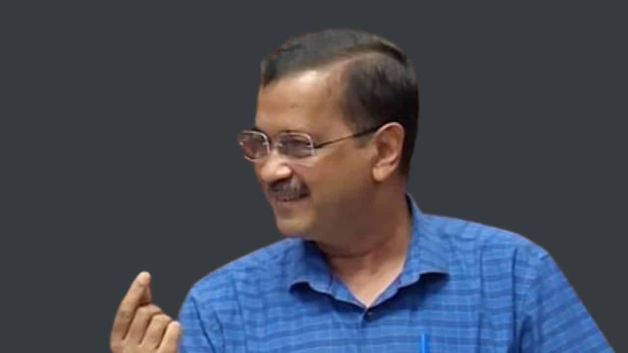 Who is ex-IRS officer Sunita Kejriwal wife of Arvind Kejriwal, biography, age, family, education, job