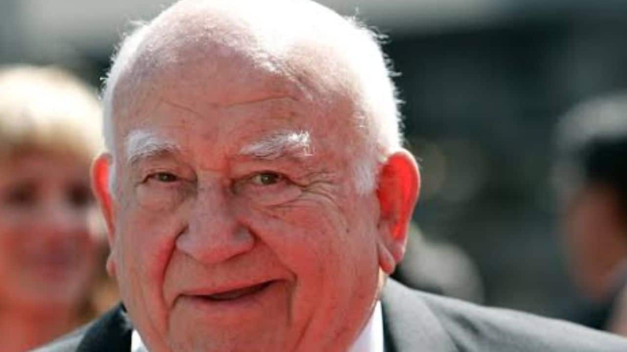 Who Is Ed Asner Paid Tribute To In Dead To Me Season 3, His Age, Net Worth And Death Cause