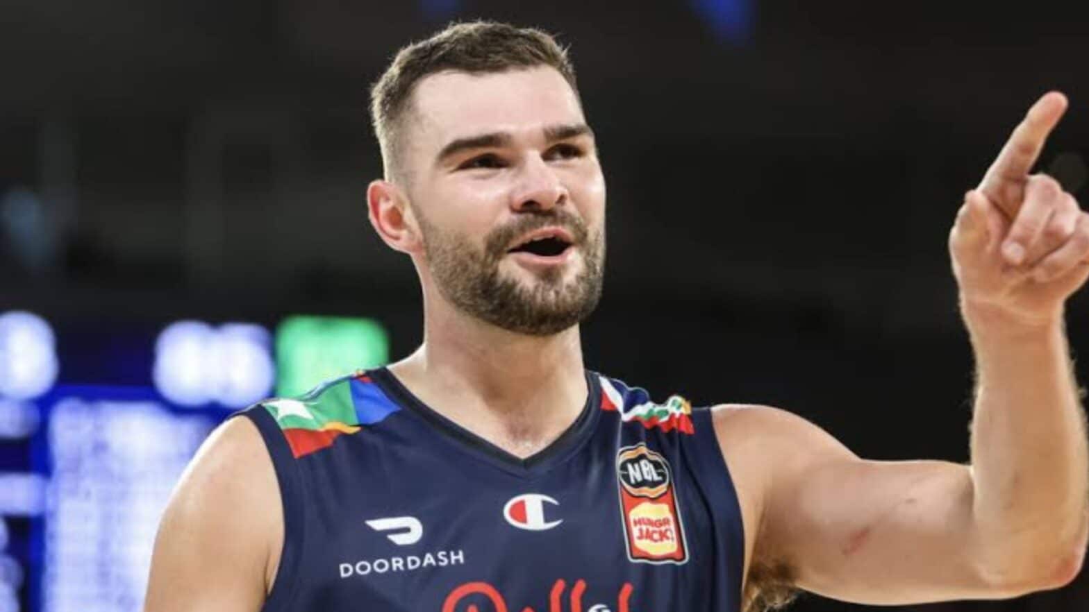 Who Is Isaac Humphries, His Age, Parents, Brother, NBA Stats, Salary, Net Worth