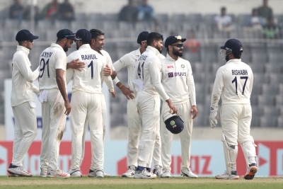 2nd Test, Day 1: Ashwin, Unadkat, Umesh strike for India despite Mominul Haque’s half-century (Tea)