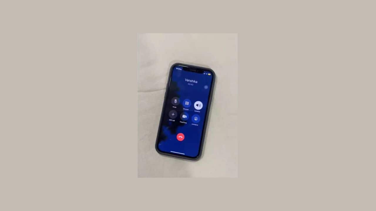 Listen “Line lagi rehti thi ladkon ki,” Phone Call Audio Of Vanshika Telling Her Breakup Story To Her Friend Goes Viral On Twitter