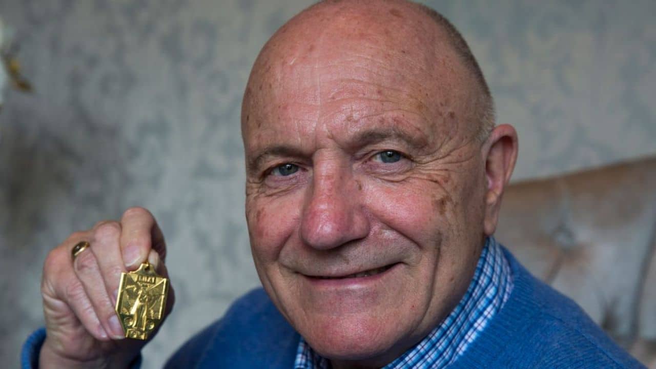 George Cohen Cause Of Death, Illness, Obituary, Age, Wife, Football Career Stats