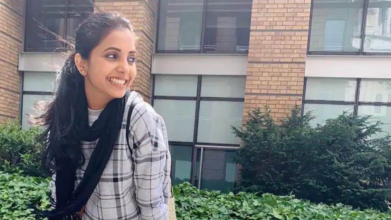 Who Is Sayali Sanjeev GF Of Ruturaj Gaikwad, Her Age, Family, Instagram, Images, Net Worth