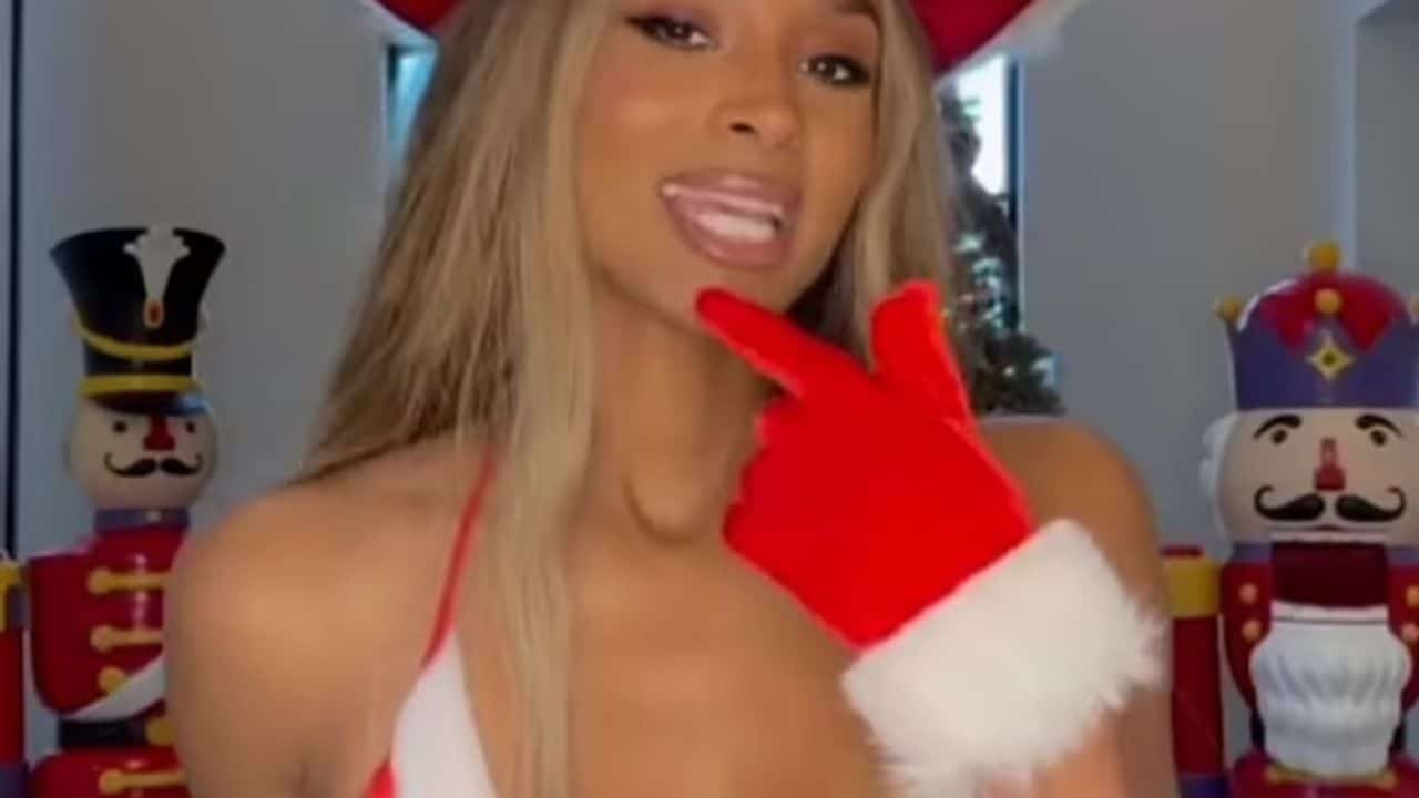 Watch Ciara Wilson Goes Viral After Dancing Braless In Christmas Video On Twitter