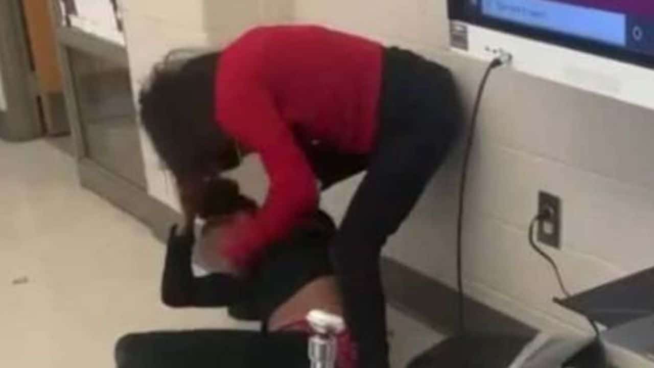 Watch Teacher And Student Fight Each Other In Westview Middle School Missouri, Video Goes Viral