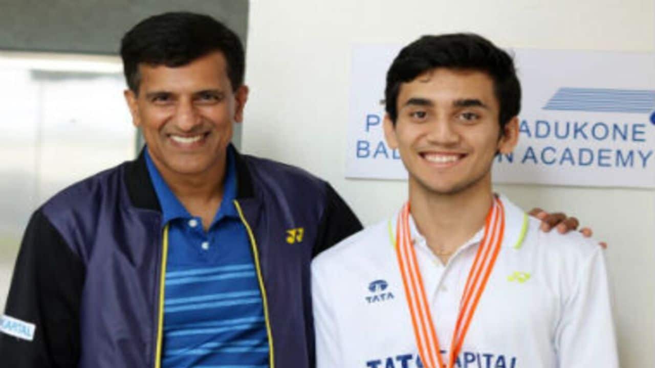 Who is U Vimal Kumar badminton coach of Lakshya Sen, biography, age, height, family, wife and career stats