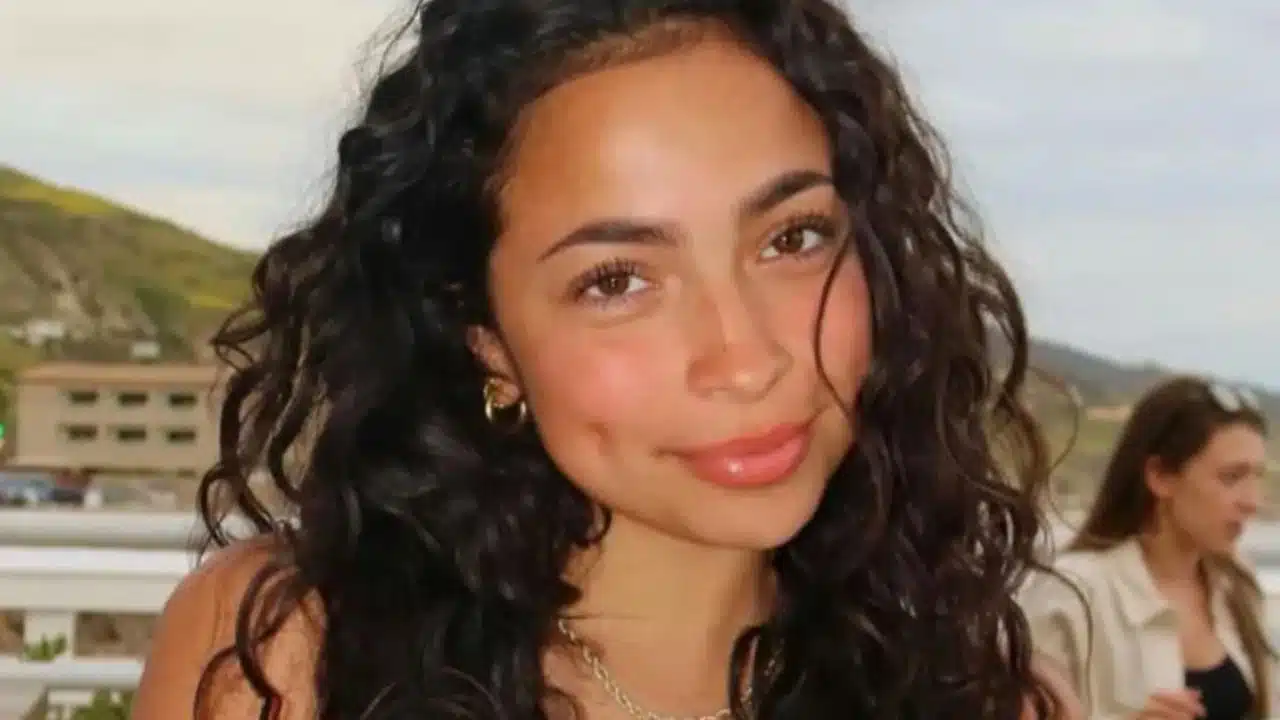 Who Is Valery Orellana Girlfriend Of Caleb Williams, Her Age, Family, Education, Instagram