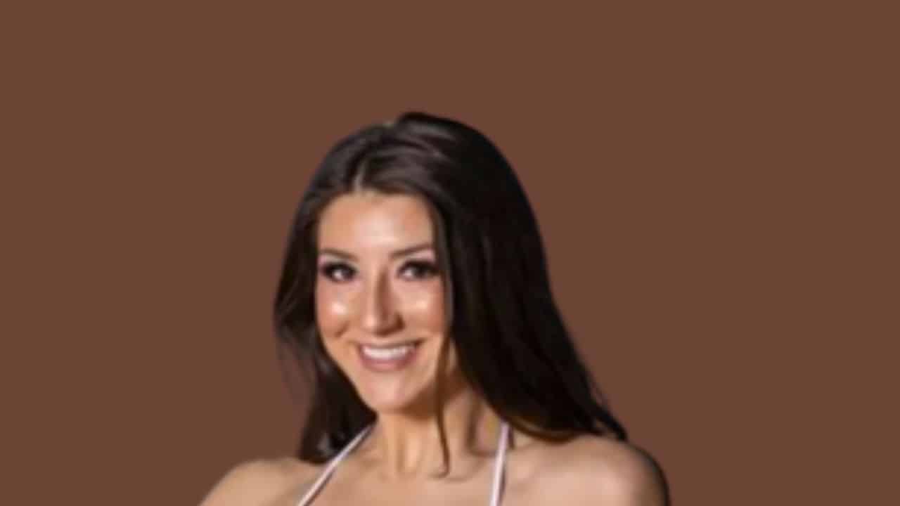 Who Is Sofia F Girlfriend Of Taylor Rogers And Broncos Cheerleader, Her Age, Boyfriend, Instagram