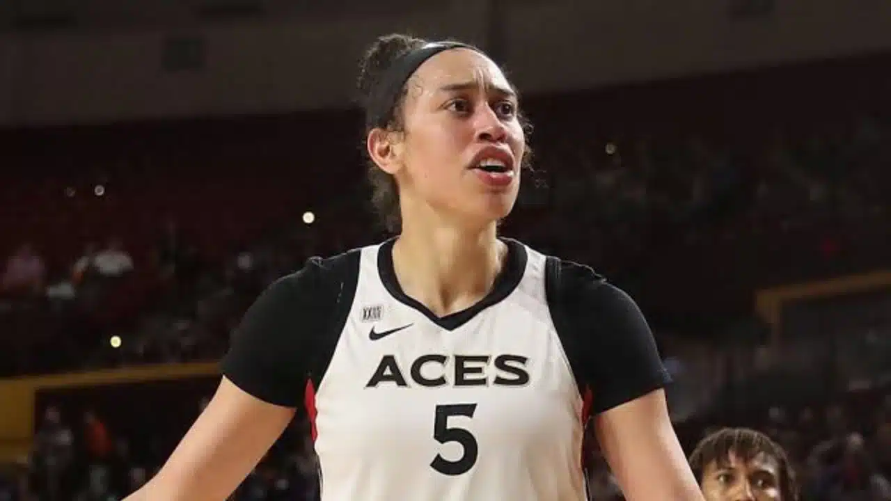 Who is Alonzo Nelson-Ododa partner of Dearica Marie Hamby, his age, height, wife, daughter, Instagram