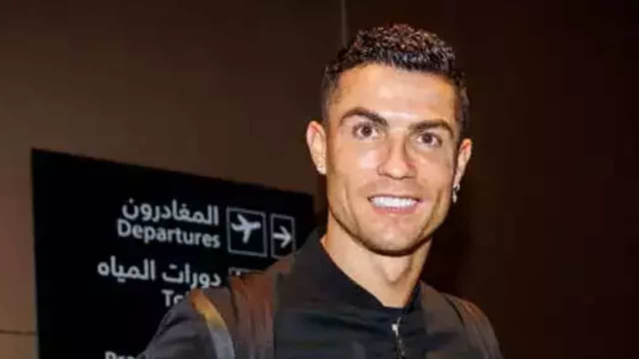 What is the religion of Cristiano Ronaldo and has he converted to Islam