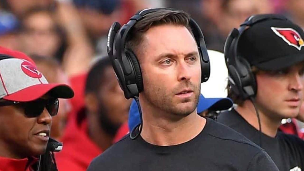 Who is Kliff Kingsbury, his age, girlfriend, career stats, contract, college record, net worth