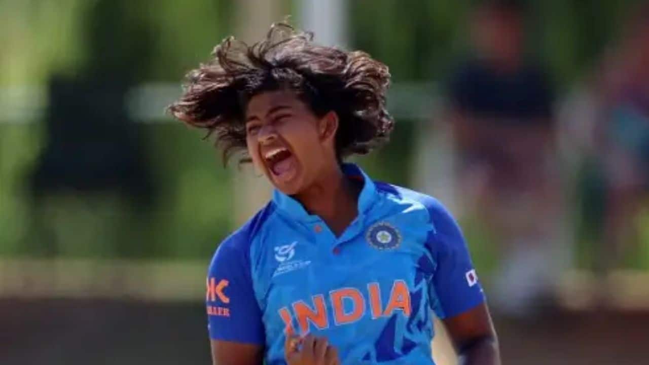 Who is Titas Sadhu u19 cricketer, her biography, age, parents, state, school, religion, bowling stats, Instagram